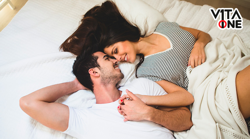 Pareja en la Cama Sabe Por qu es importante cuidar la salud sexual?